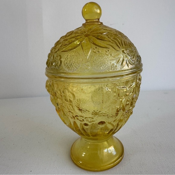 Vintage 1960's AVON Yellow Glass Compote Egg Shaped Floral Lidded Candy Dish 6" - Picture 14 of 15